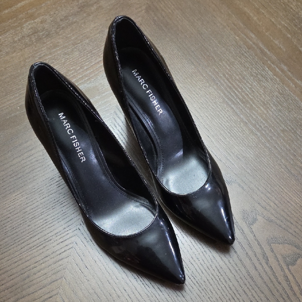 Marc Fisher Georgy Pointed Block Heel Pump In Black Patent Leather Size 6